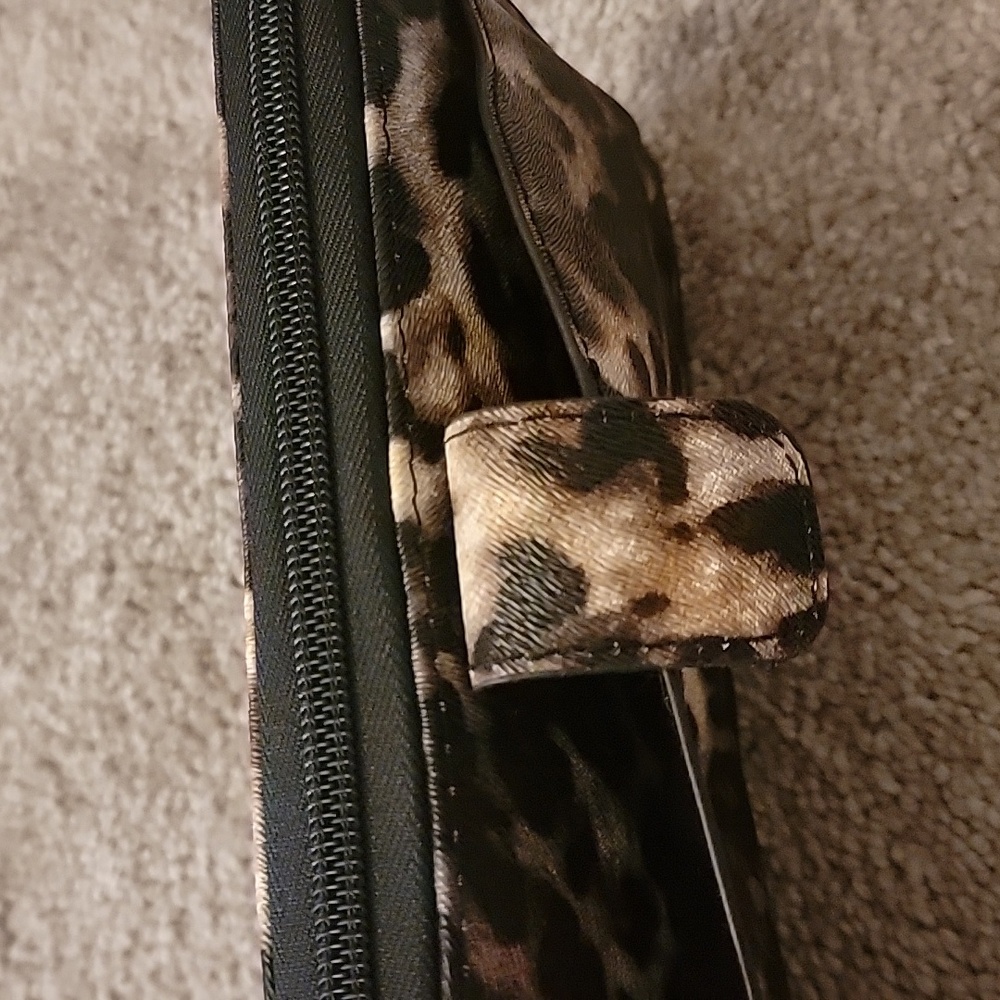 Leopard Clutch - Picture 4 of 4